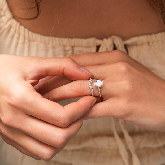 The Rumi Ring | Lab Diamond Contour Marquise Band