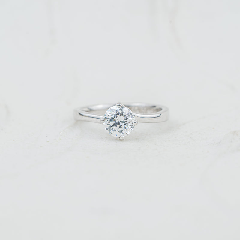 The Aria | Round Lab Diamond Modern Solitaire Engagement Ring