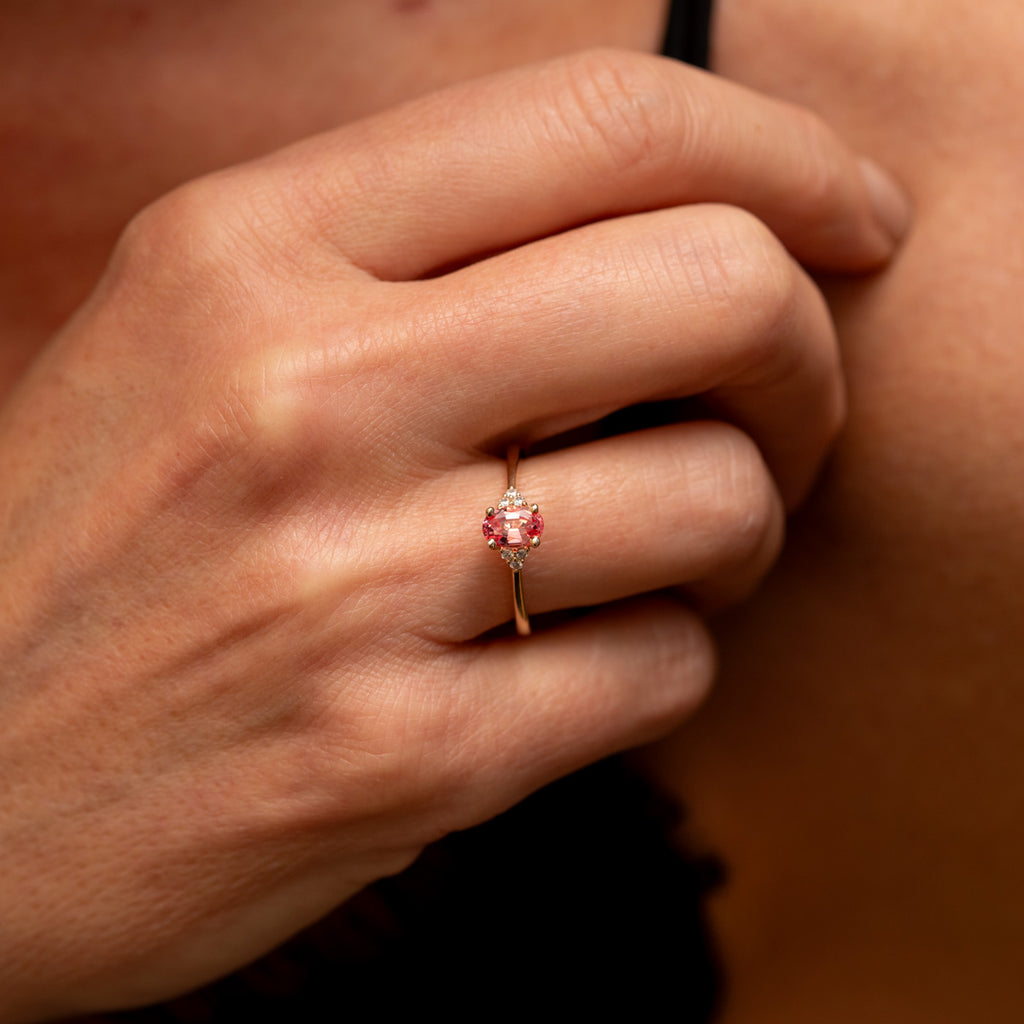 The Victoria Ring | 0.84ct Chatham® Oval Padparadscha Sapphire & Lab Diamond