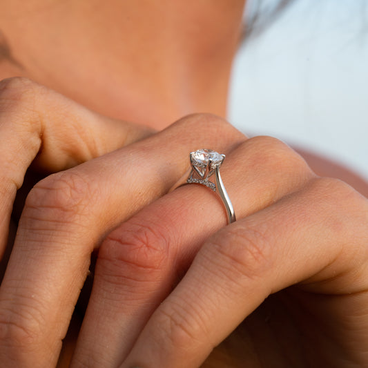 The Flor Ring | 1.33ct E VS1 Lab Diamond Round Hidden Engagement Halo