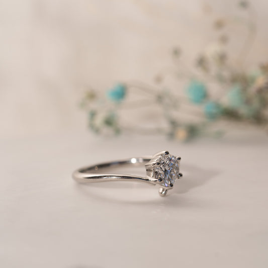 The Akilina Ring side view showing asymmetrical tapering band