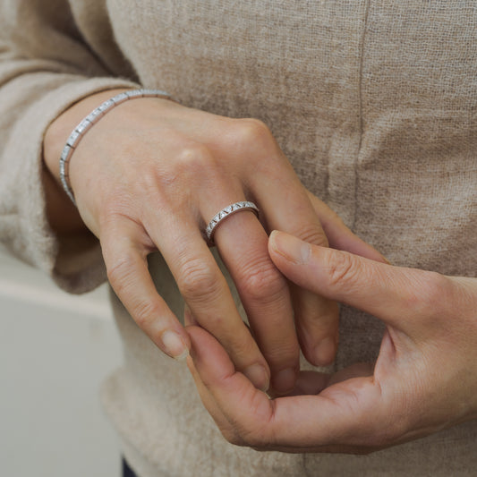 The Akira Ring | Lab Diamond Geometric Milgrain Stacking Band