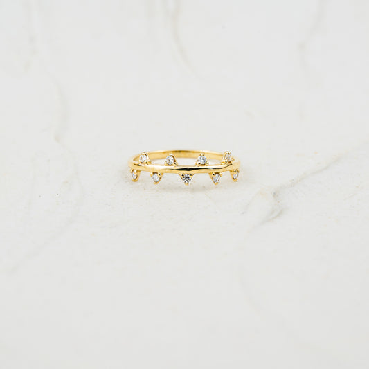 The Bryher | VS1 D-E Lab Diamonds. 100% Recycled 9k Gold Stacking Ring