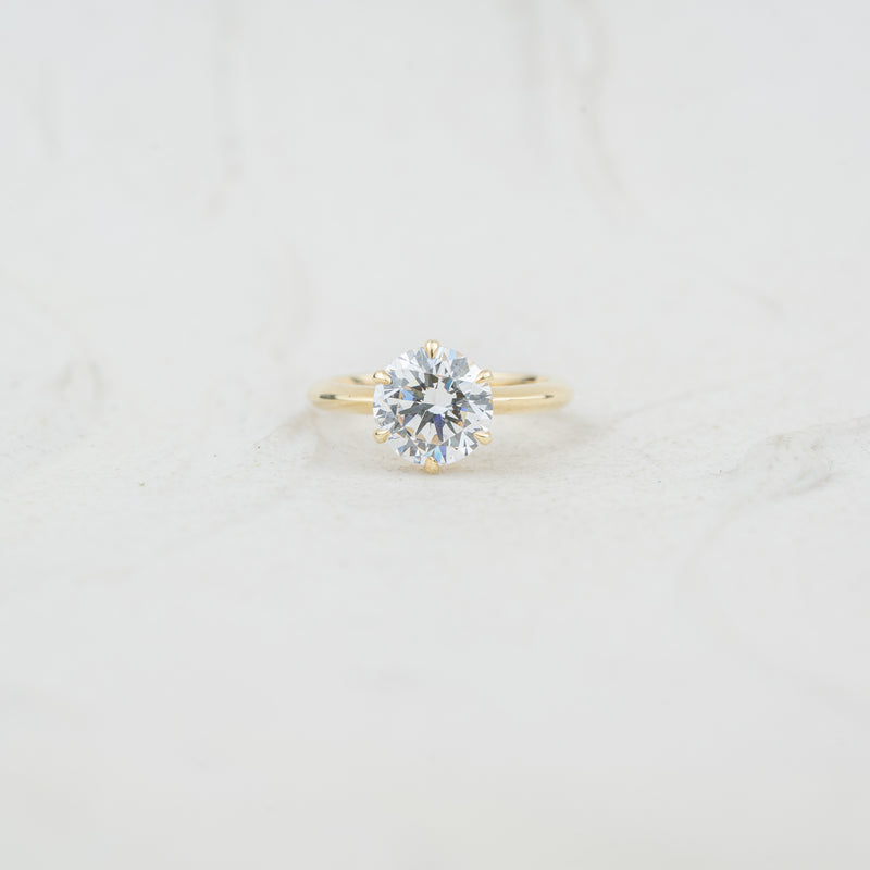 The Cyra | Round Lab Diamond Tiffany Solitaire Engagement Ring