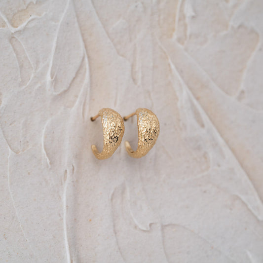 The Sawyer | Wide Textured 9k Gold Hoop Earrings