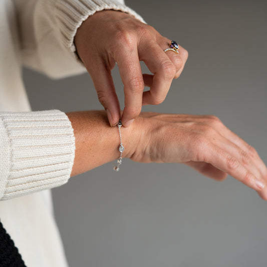 The Elodie | 1.20ct Station Pear Bracelet