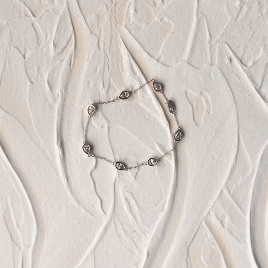 Bracelet showcasing floating lab diamonds in sleek bezel settings