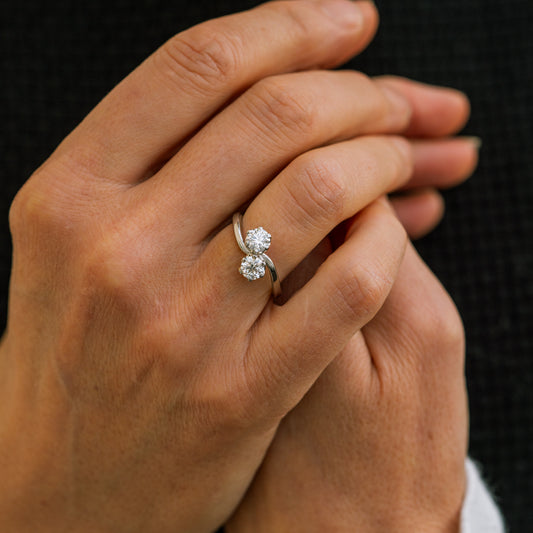 The elysia by ethica diamonds toi et moi lab diamond engagement ring