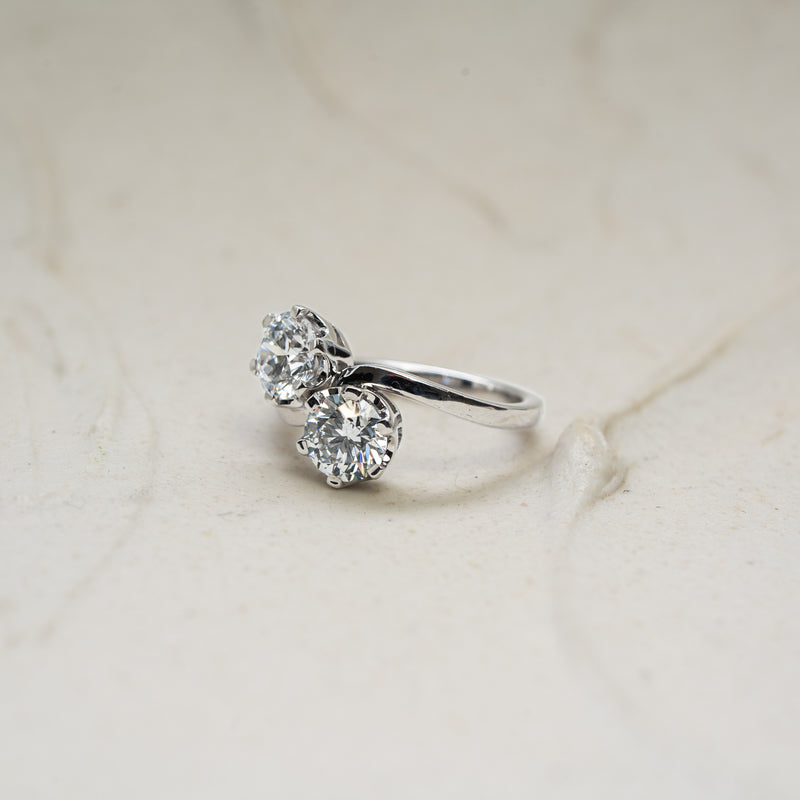 The Elysia | Round Lab Diamond Toi Et Moi Wave Vintage Engagement Ring