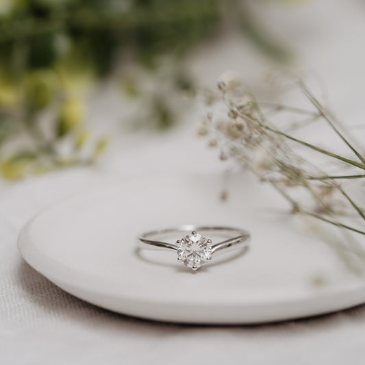 The Akilina | Round Lab Diamond Asymmetrical Solitaire Engagement Ring