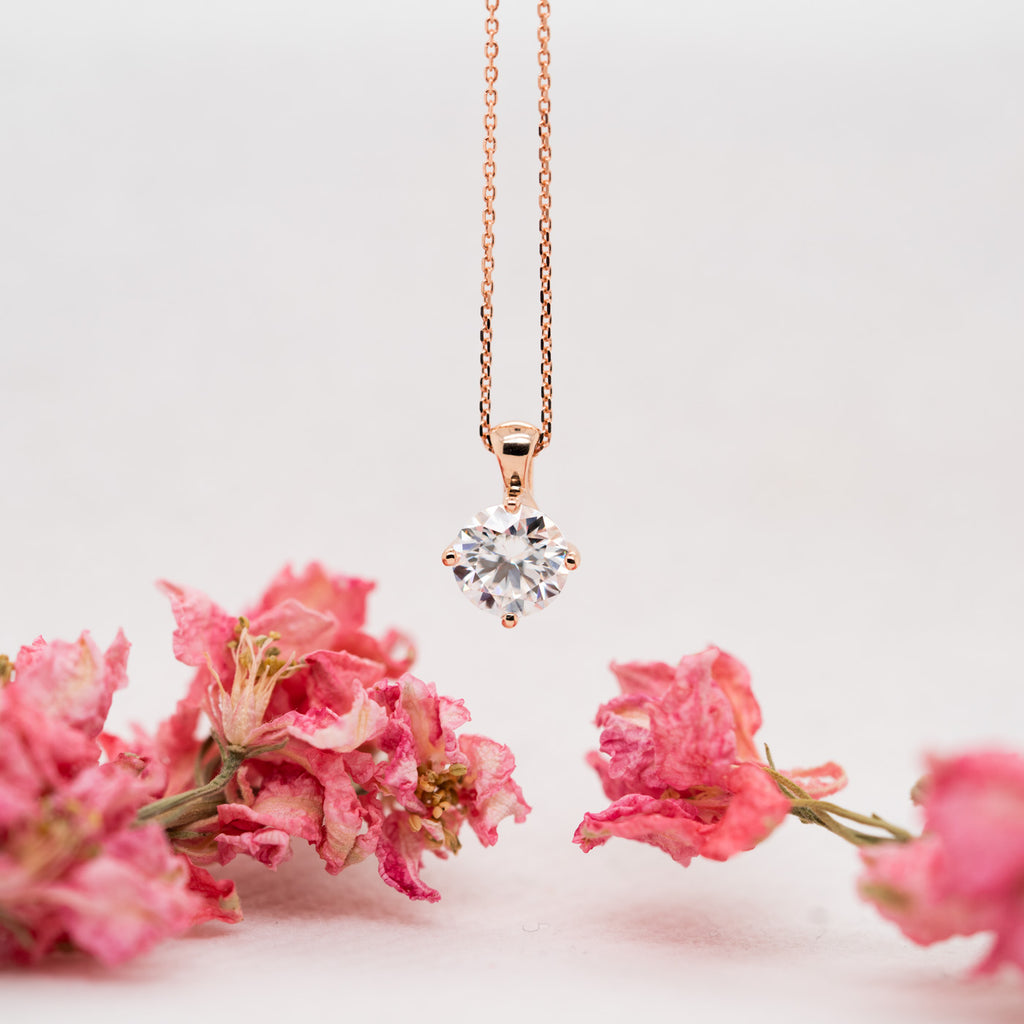 Aria Classic Four Claw Lab Grown Diamond Compass Necklace in rose gold
