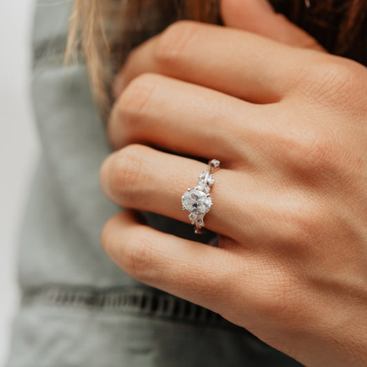 model wearing the eesha by ethica diamonds a nature floral inspired petite twisted vine engagement ring design