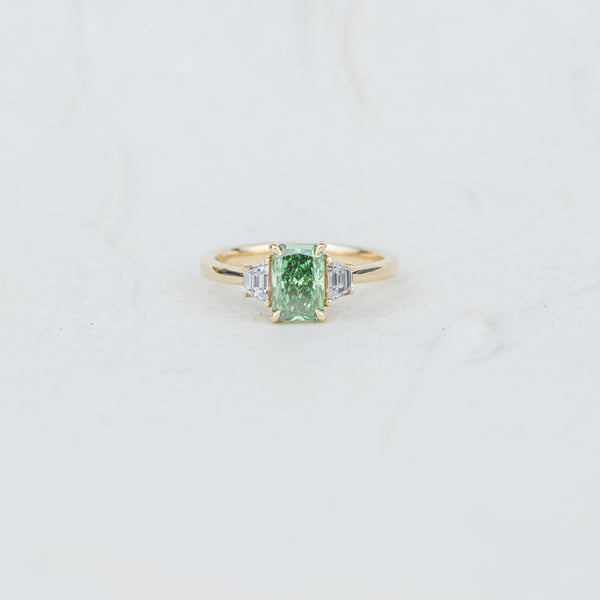 The Evelyn - Coloured Diamond | Emerald & Trapezoid Cut Lab Diamond Trilogy Ring