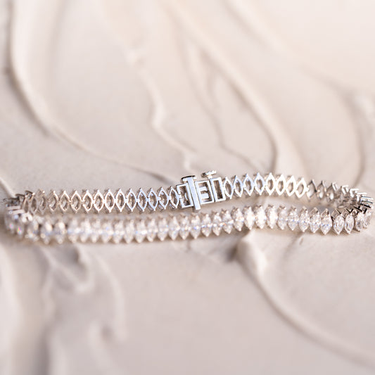 Juni bracelet secure clasp and 7.00ct lab diamonds by Ethica Diamonds