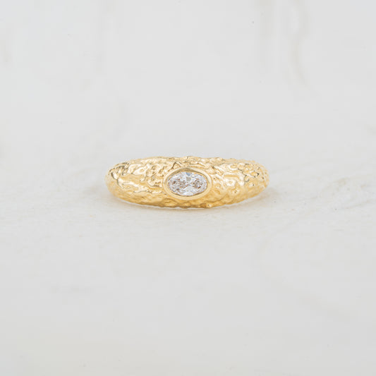 The Lucien | Textured 9k Gold 0.25ct Lab Diamond Ring