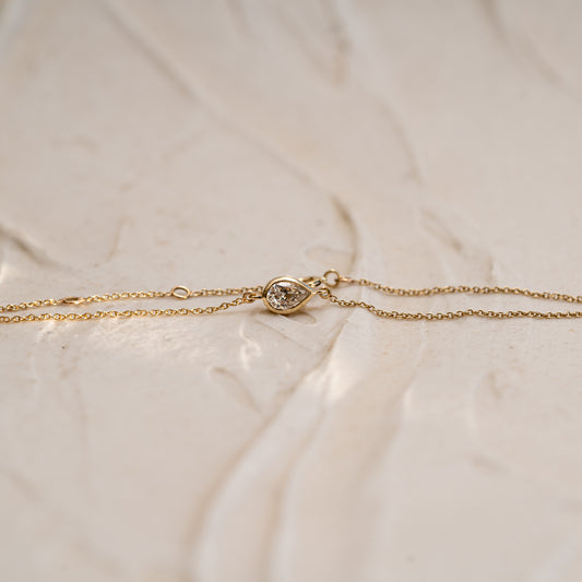 The Manon | Single Pear Cut 0.5ct Diamond Bracelet