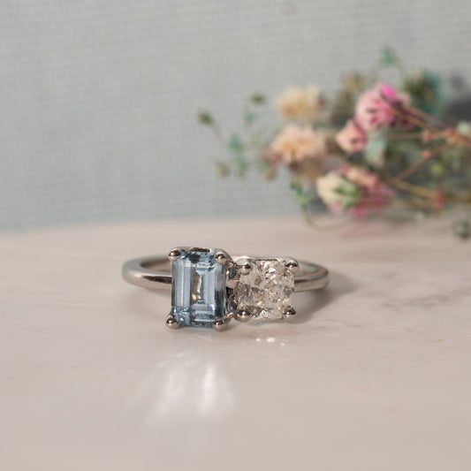 The Marilyn Ring | 2.05ct Chatham® Aqua Spinel & Lab Diamond Toi Et Moi