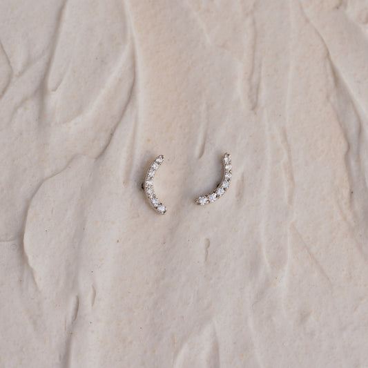 The Mia | Delicate Curve Diamond Stud Earrings