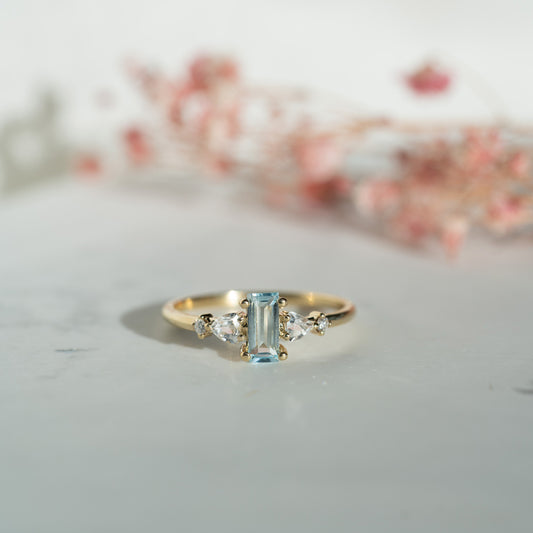 The Morvoren Ring | VS1 D-E Lab Diamonds. Ethical Gemstone. 100% Recycled 9k Gold Accented