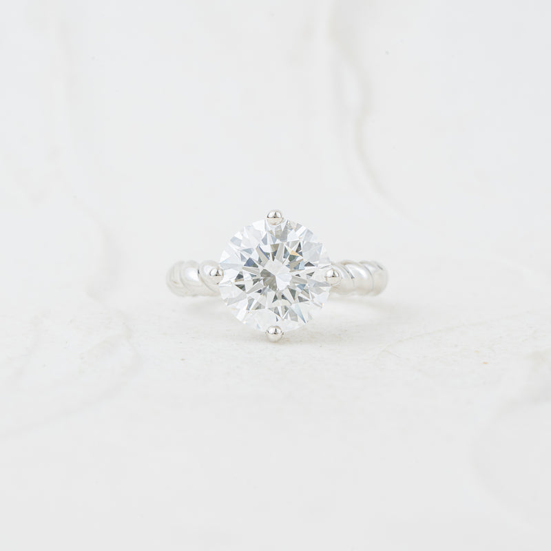 The Ophelia | Round Cut Lab Diamond Rope Solitaire Engagement Ring