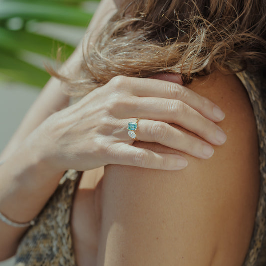 The Oriana - Coloured Gemstone | Emerald Seafoam Moissanite & Lab Diamond Toi et moi Engagement Ring