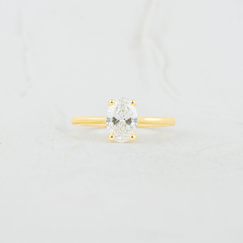 The Poppy | Oval Lab Diamond Classic Solitaire Engagement Ring