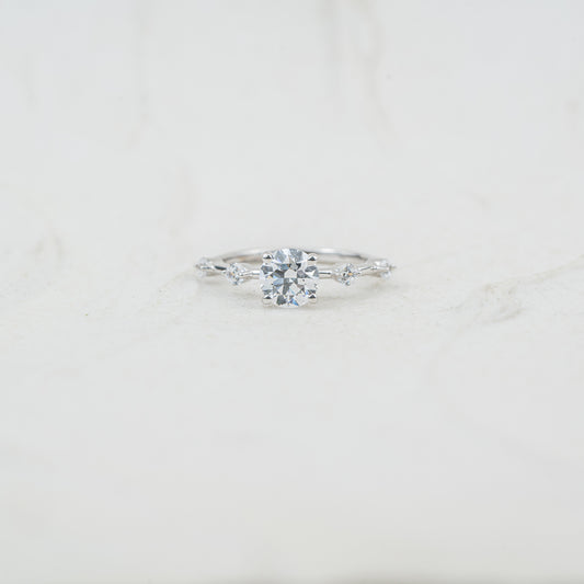 The Puro | Round Lab Diamond Station Accented Engagement Ring