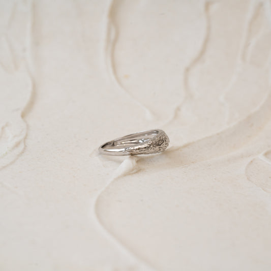 The River | Sleek Textured 9K Gold Ring