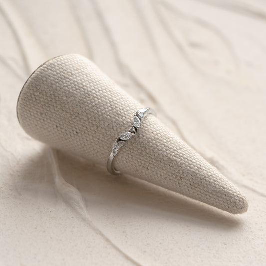 The rumi by ethica diamonds lab diamond set curved band with marquise and round carbon negative diamonds