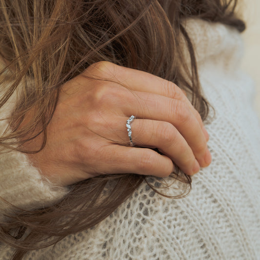 The Rumi | Contoured Round and Marquise Lab Diamond Wedding Band