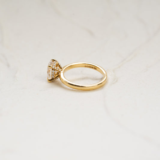 The Sira | 1.27ct H VS1 Oval Cut Lab Diamond Hidden Halo Engagement Solitaire Ring