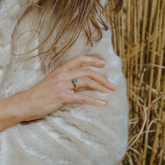 The Tabitha - Seafoam Green | Oval Moissanite & Lab Diamond Trilogy Ring in 9k Yellow Gold