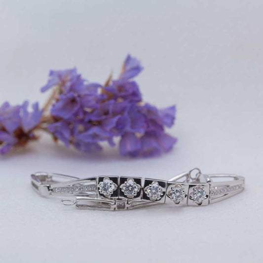 The Faith Bracelet  | 0.60ct Moissanite Petite Graduated 18k White Gold